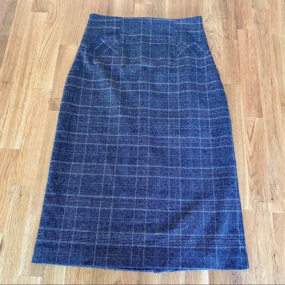 Le Chateau Pencil Skirt - Picture 2 of 9